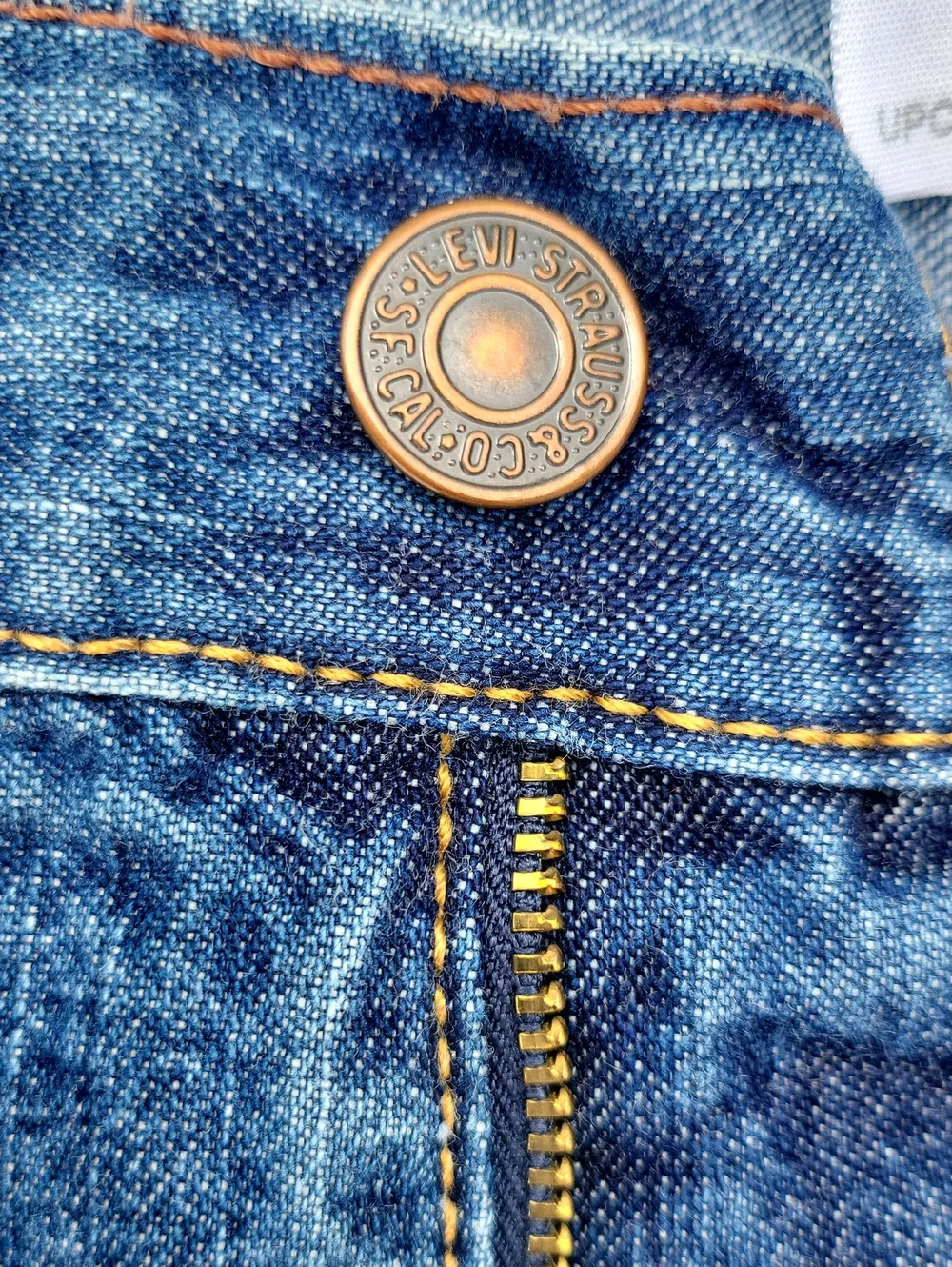 Levi's Medium Wash Blue Denim Jean Carpenter Shorts Sz 34